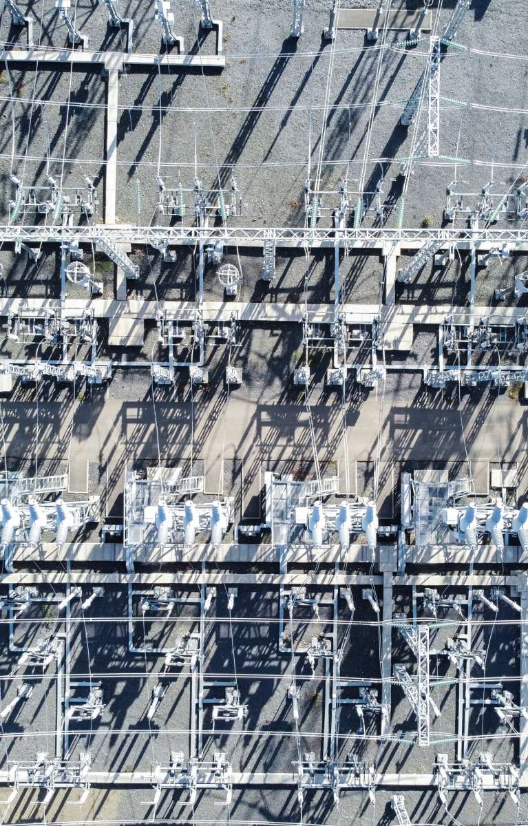 Shutterstock 2082112753